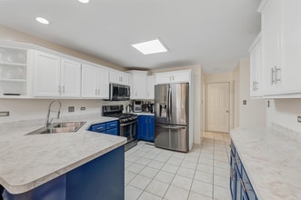 17964 Upland Dr in Tinley Park, IL - Building Photo - Building Photo