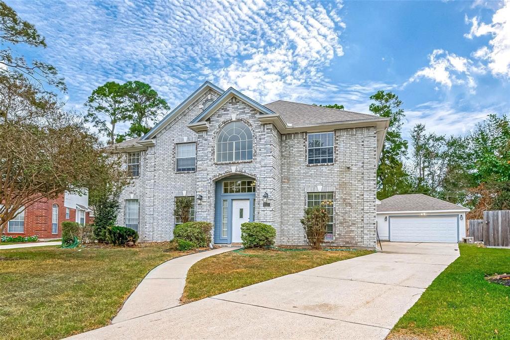 318 N Cypress Estates Cir in Spring, TX - Building Photo