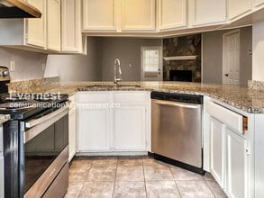 1942 Cornell Way in Morrow, GA - Building Photo - Building Photo