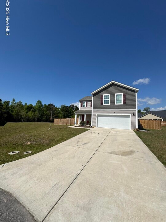 1140 Carteret Mnr Dr in Jacksonville, NC - Building Photo
