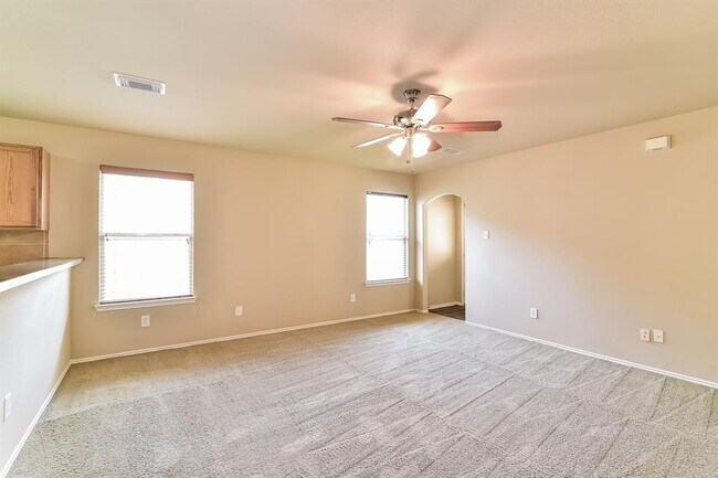 18215 Olive Leaf Dr photo'