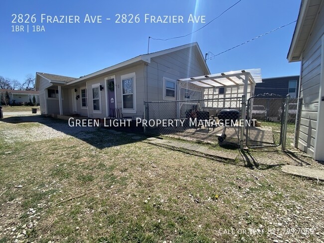 2826 Frazier Ave in Fort Worth, TX - Building Photo - Building Photo