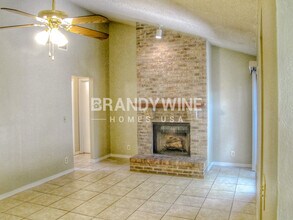 8155 Crosswind Rd in Jacksonville, FL - Building Photo - Building Photo
