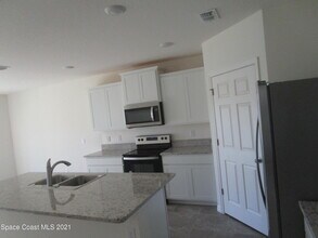 3635 Peony Ct SE in Melbourne, FL - Building Photo - Building Photo