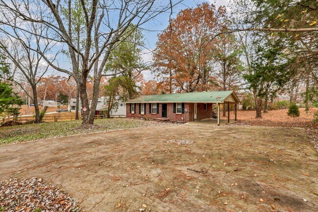 2842 Thrush Dr in Clarksville, TN - Building Photo - Building Photo