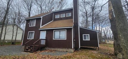 424 Northampton Rd in Tobyhanna, PA - Building Photo - Building Photo