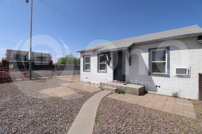 property at 1022 S Montezuma Ave