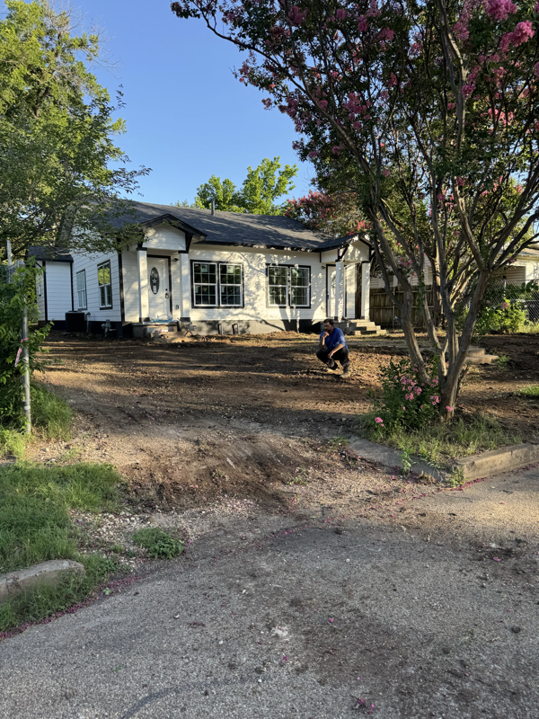 property at 1612 Live Oak Ave