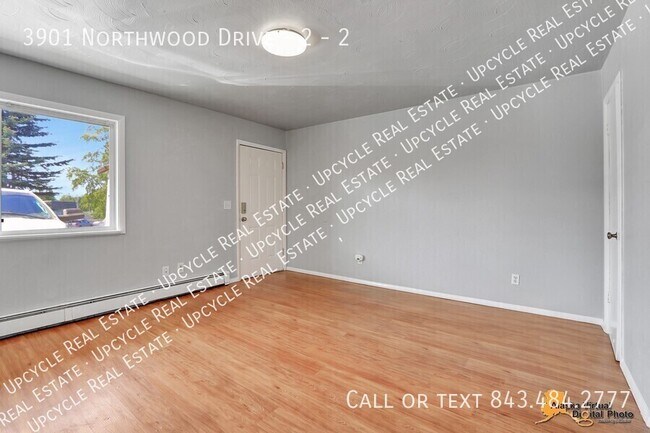 3901 Northwood Dr in Anchorage, AK - Building Photo - Building Photo