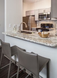 Building Photo - The Pointe by Cortland Apartments in Charlotte, North Carolina