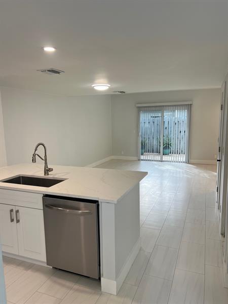 67 SW 3rd St in Pompano Beach, FL - Building Photo - Building Photo