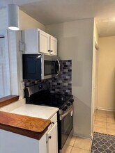 7945 Edgebrook Cir in North Charleston, SC - Building Photo - Building Photo
