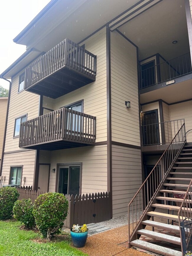 135 Hicks Rd in Nashville, TN - Building Photo - Building Photo