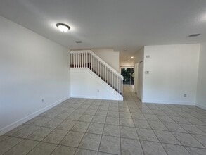 1712 SE 31st Ct in Homestead, FL - Building Photo - Building Photo