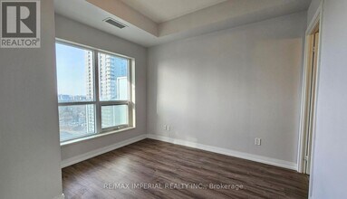 181 Village Green Square in Toronto, ON - Building Photo - Building Photo