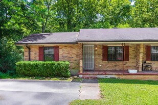 7742 Holiday Hills Cir in Chattanooga, TN - Building Photo