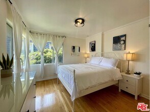938 6th St in Santa Monica, CA - Building Photo - Building Photo