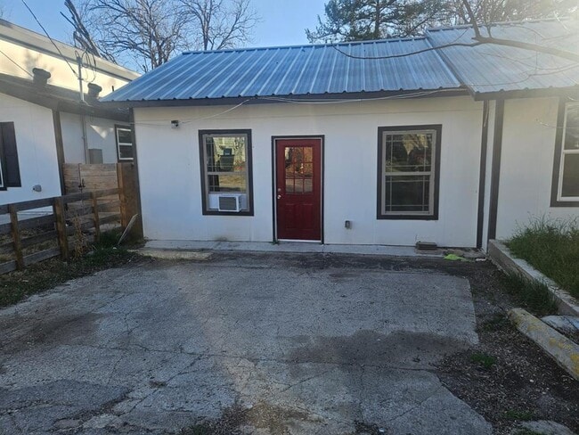 property at 816 Mora St