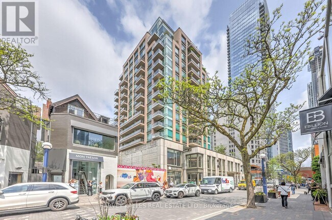 80-580 Yorkville Ave in Toronto, ON - Building Photo - Building Photo
