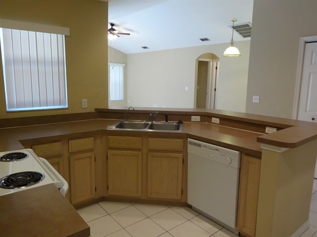 2116 New Victor Rd in Ocoee, FL - Building Photo - Building Photo