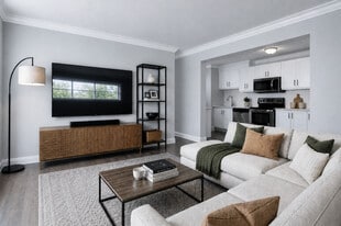 1791 King Street East in Hamilton, ON - Building Photo
