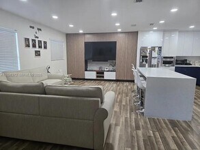 11954 SW 181st Terrace in Miami, FL - Building Photo - Building Photo