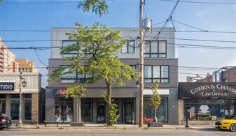 2894-2982 Lake Shore Blvd W in Toronto, ON - Building Photo