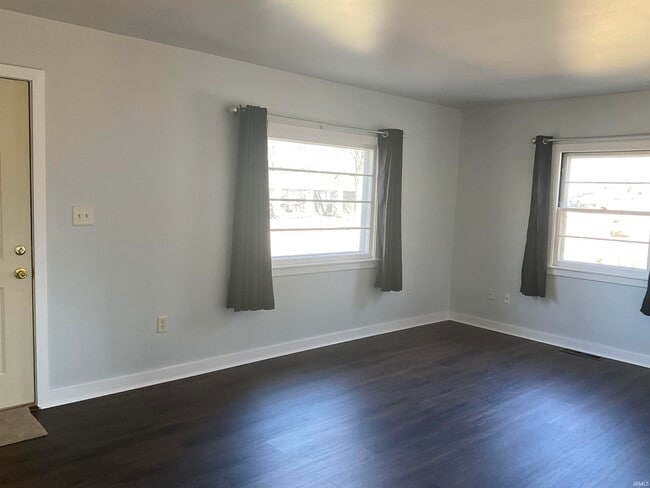 3011 Fairoak Dr in Fort Wayne, IN - Building Photo - Building Photo