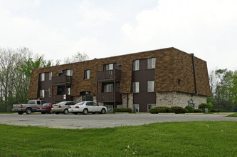 Southwyck Manor in Elyria, OH - Building Photo - Building Photo