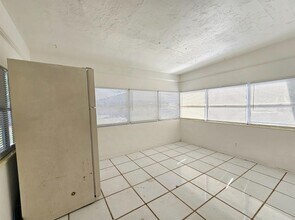 5860 70th Ave N in Pinellas Park, FL - Foto de edificio - Building Photo