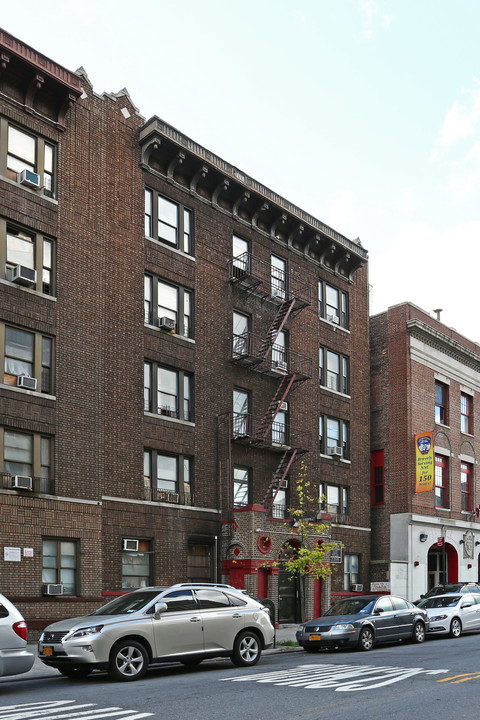 33-35 Vermilyea Ave in New York, NY - Foto de edificio