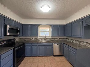 1508 Hollowbrook Ct in Fort Worth, TX - Building Photo - Building Photo