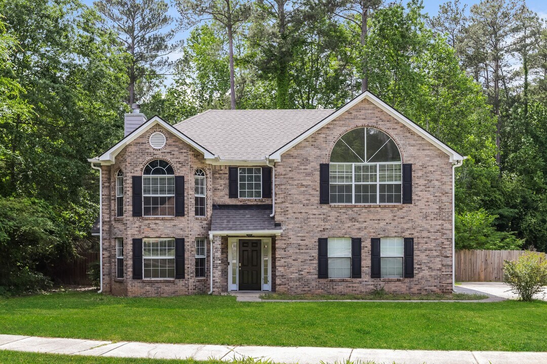 355 Emerald Trce in Jonesboro, GA - Building Photo