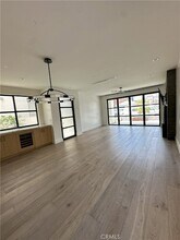 230 2nd St in Huntington Beach, CA - Building Photo - Building Photo