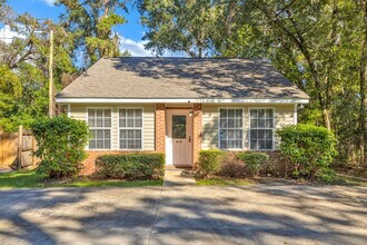 228 Dixie Dr in Tallahassee, FL - Building Photo - Building Photo