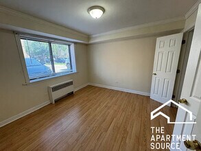 2704 W Lunt Ave in Chicago, IL - Building Photo - Building Photo