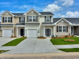 432 Amesbury Dr in Harlem, GA - Building Photo