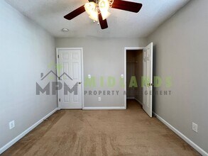 139 Arthurdale Dr in West Columbia, SC - Building Photo - Building Photo