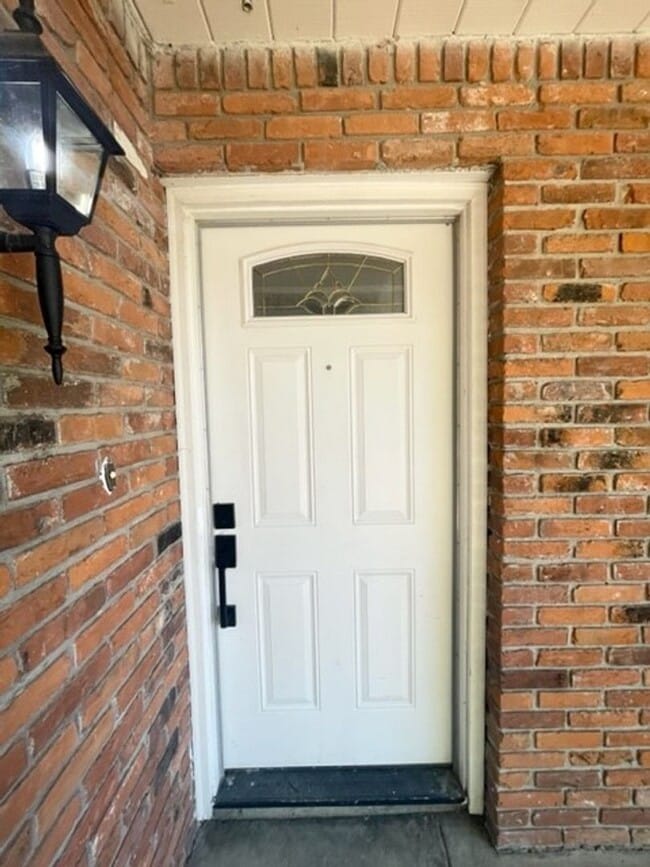 8879 Minnie Cir in Elk Grove, CA - Building Photo - Building Photo