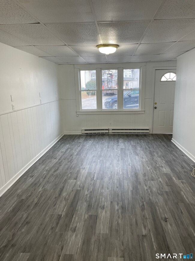 166 Main St in Deep River, CT - Building Photo - Building Photo