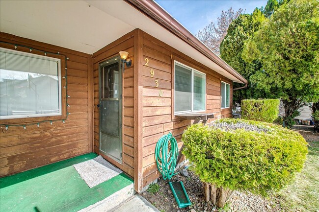 property at 2930 W Malad St