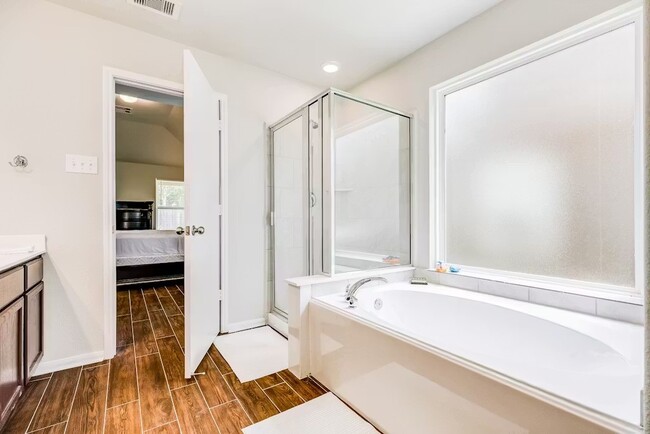 property at 7223 Foxwood Mist Trl