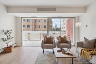 1121 Albion St, Unit 201 in Denver, CO - Building Photo