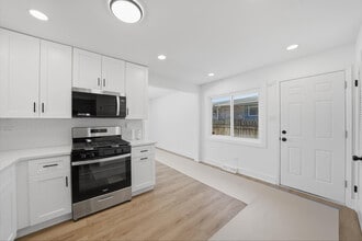 5220 State Rd in Burbank, IL - Building Photo - Building Photo