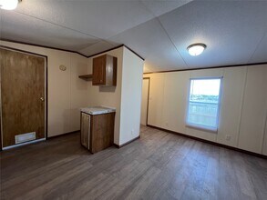 568-5914-10 Road in Cleveland, TX - Building Photo - Building Photo