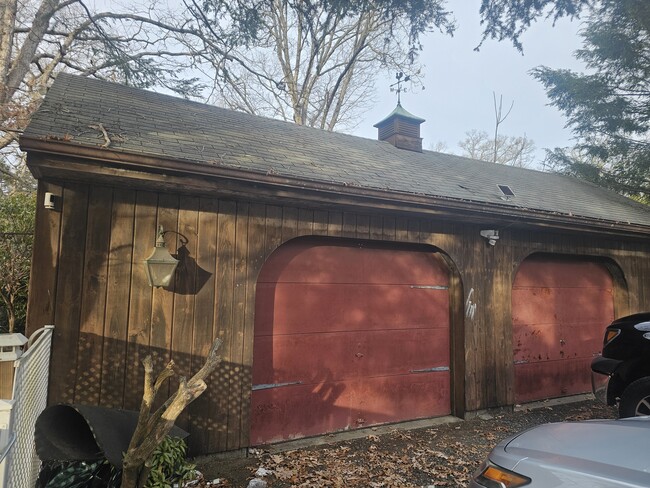 12 Serwan Ave in Willimantic, CT - Foto de edificio - Building Photo