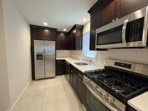6 Inwood Rd in Port Washington, NY - Building Photo - Building Photo
