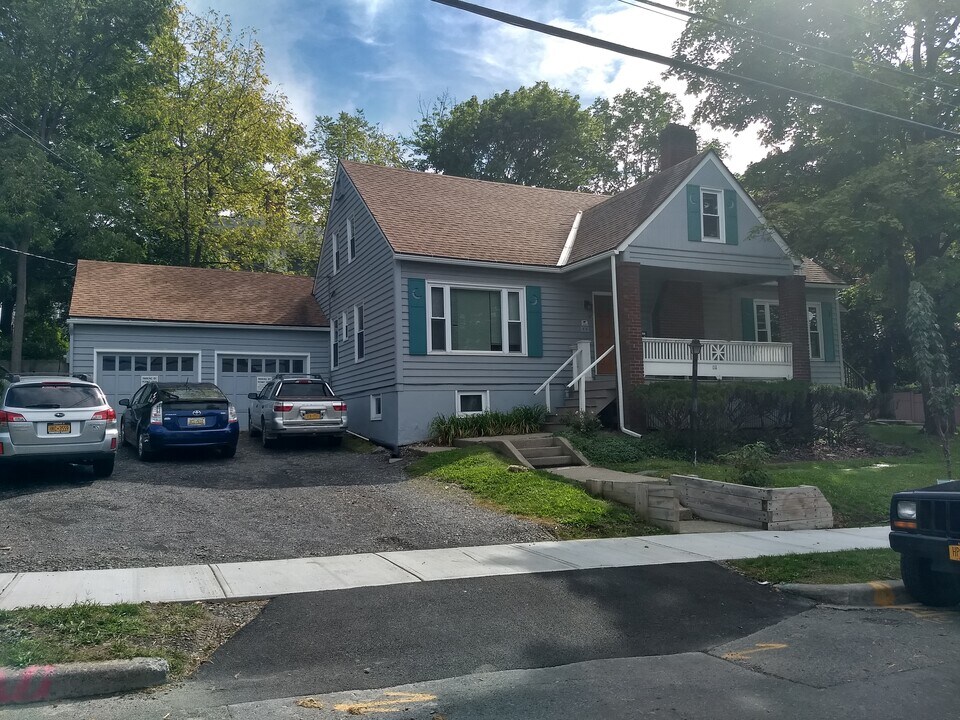 111 Blair St in Ithaca, NY - Building Photo