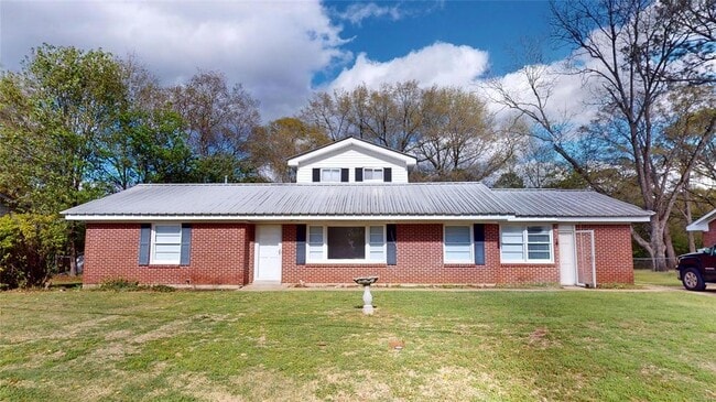 property at 1003 Geneva St