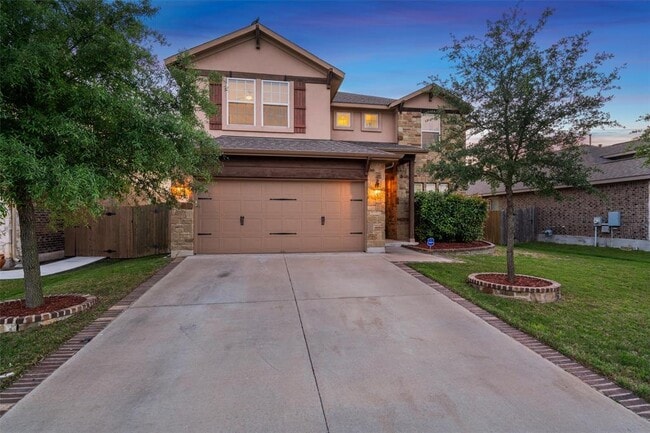 8234 Angelo Loop